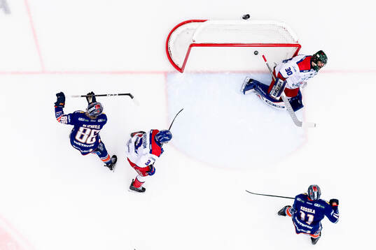 Växjös Noah Östlund (ej i bild) gör mål 2-1 bakom