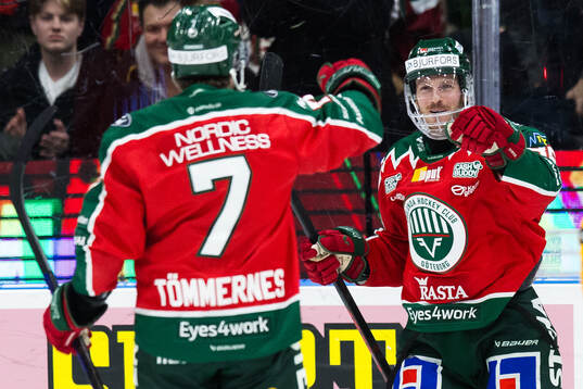 Frölundas Erik Thorell jublar med Henrik Tömmernes