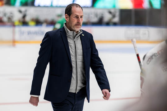 Rögles assisterande tränare Janne Larsson