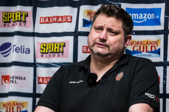 MoDos tränare Mattias Karlin