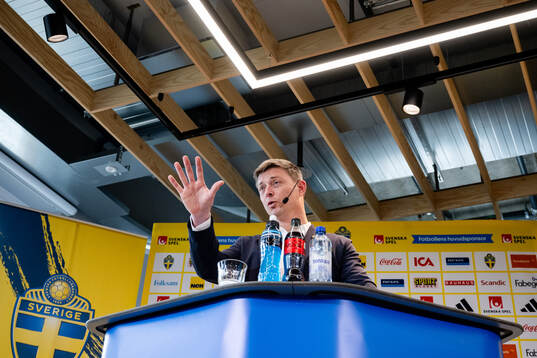 Head coach Jon Dahl Tomasson of the Swedish national