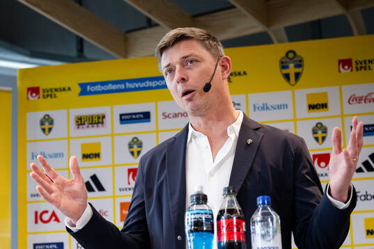 Head coach Jon Dahl Tomasson of the Swedish national