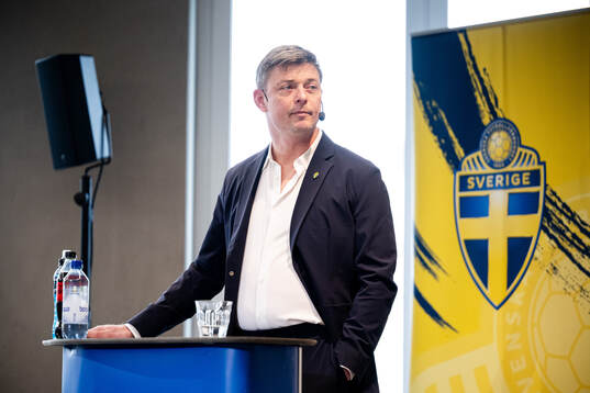 Head coach Jon Dahl Tomasson of the Swedish national