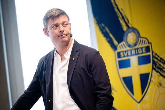 Head coach Jon Dahl Tomasson of the Swedish national