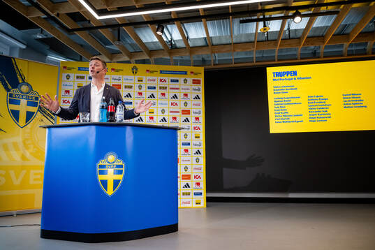 Head coach Jon Dahl Tomasson of the Swedish national