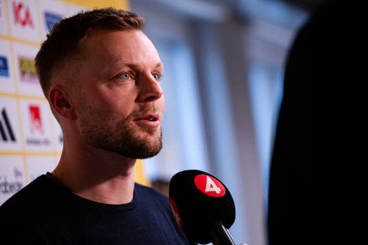 Assistant coach Sebastian Larsson of the Swedish national