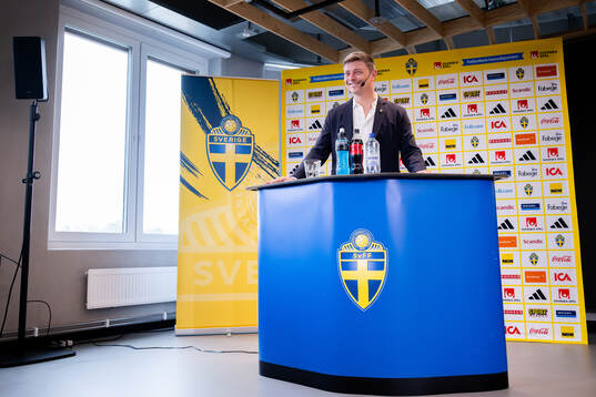 Head coach Jon Dahl Tomasson of the Swedish national