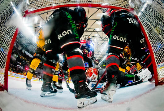 Örebros Elias Ekström, Robin Norell och målvakt Jonas