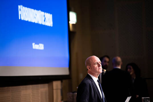Fredrik Reinfeldt, ordförande
