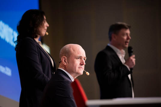 Andrea Möllerberg, generalsekreterare, Fredrik Reinfeldt,