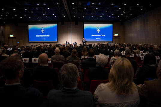 Andrea Möllerberg, generalsekreterare, Fredrik Reinfeldt,