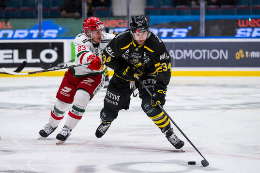 AIKs Dennis Good Bogg och Moras Chad Yetman