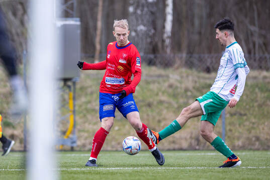 Tvååkers Albin Malmlöf och Västra Frölundas Delmon