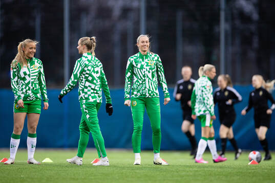 Hammarbys Smilla Holmberg, Eva Nyström och Ellen Wangerheim