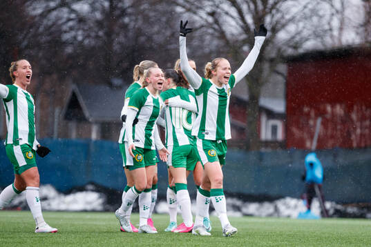 Hammarbys Julie Blakstad jublar