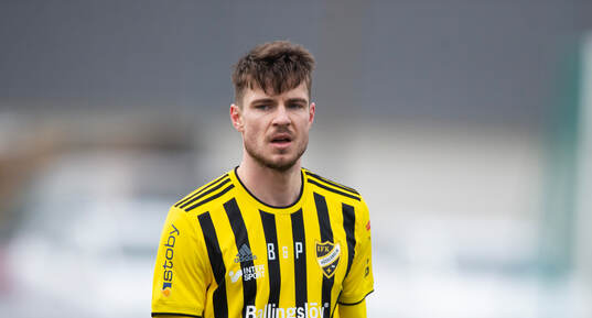 IFK Hässleholms Emil Voughan i träningsmatchen mellan IFK