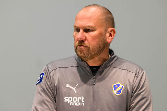 Halmstads tränare Magnus Haglund deppar