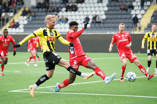 Häckens Mikkel Rygaard Jensen gör 1-1