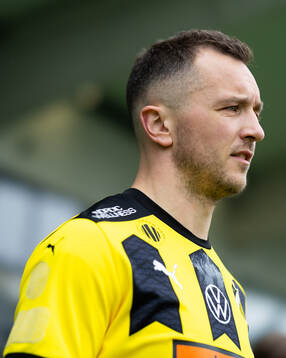 Häckens Even Hovland innan träningsmatchen i fotboll