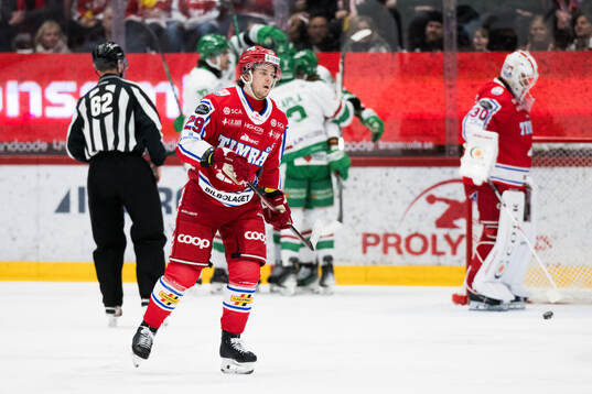 Timrås Filip Hållander deppar