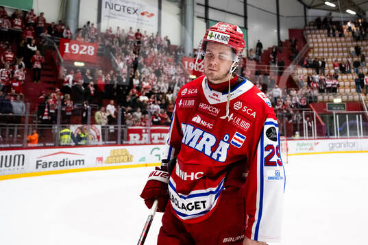 Timrås Filip Hållander deppar