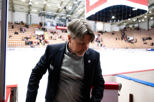 Timrås tränare Anders Karlsson deppar