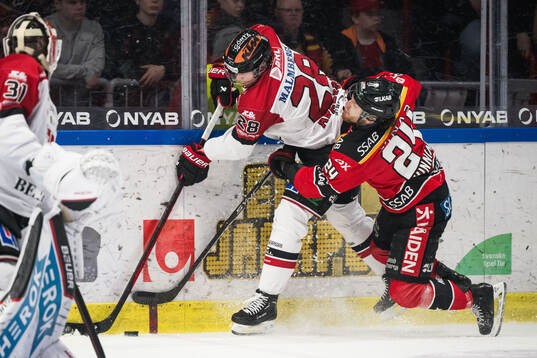 Örebros Linus Arnesson och Luleås Brendan Shinnimin
