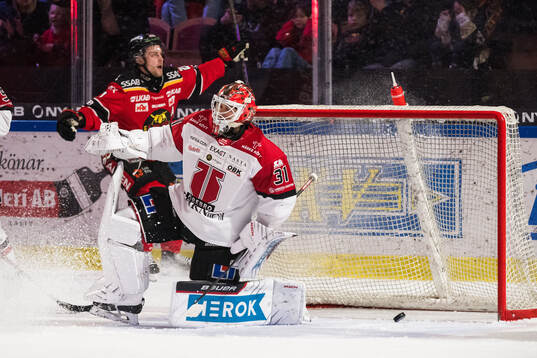 Luleås Juhani Tyrväinen jublar