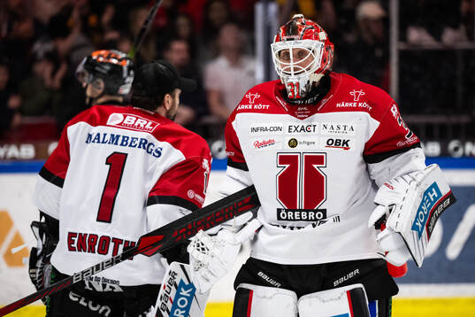 Örebros målvakt Jonas Arntzen deppar