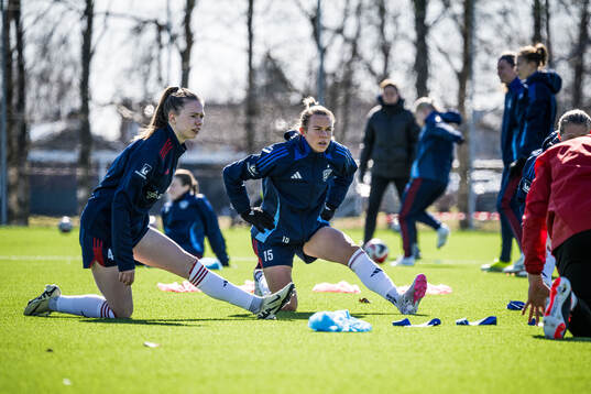FC Rosengårds Bea Sprung och Jessica Wik