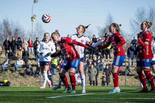 Vittsjös Kajsa Lind och FC Rosengårds Jessica Wik