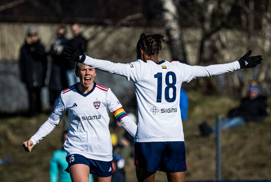 FC Rosengårds Jessica Wik och Halimatu Ibrahim Ayinde