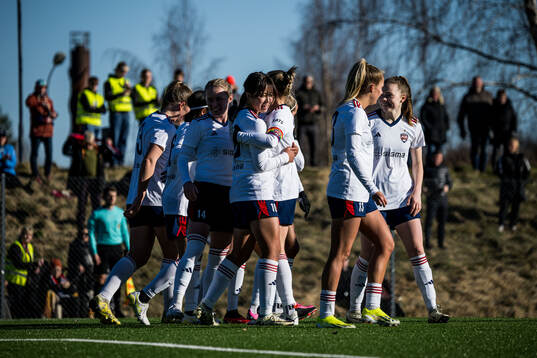 FC Rosengårds Momoko Tanikawa jublar