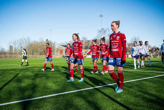 Vittsjös Julia Tunturi och Kajsa Lind deppar