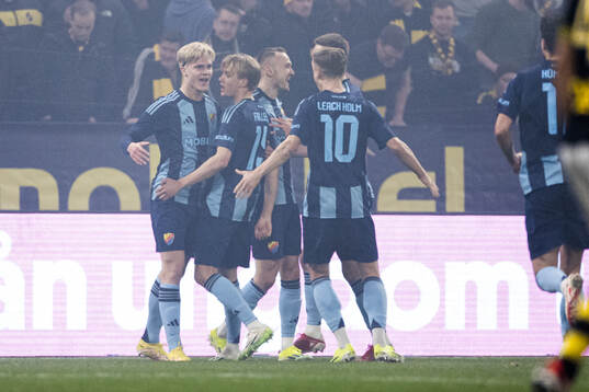 Djurgårdens Lucas Bergvall jublar
