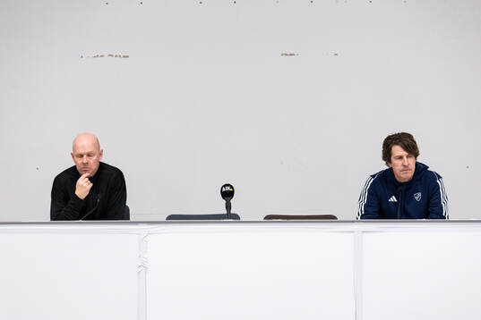 AIKs tränare Henning Berg och Djurgårdens tränare Thomas