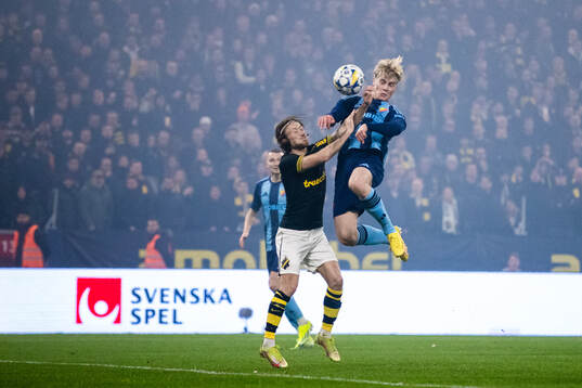 Djurgårdens Lucas Bergvall gör 0-1 på nick