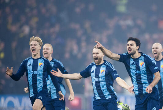 Djurgårdens Lucas Bergvall, Jacob Une Larsson och Deniz