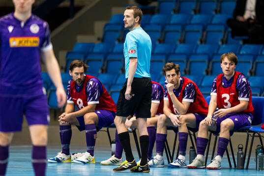 Referee