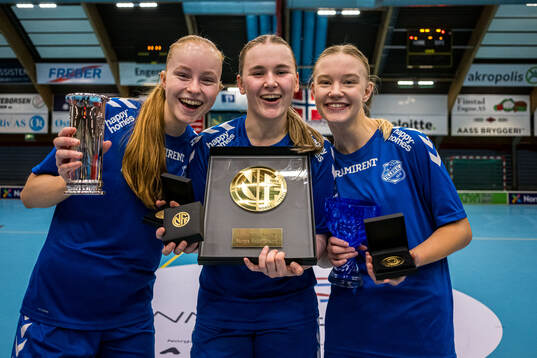 Marie Methi, Vilde Bjørgård Kristiansen and Mari Kristine