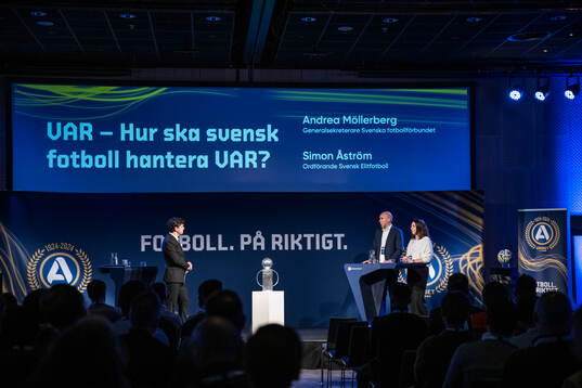Simon Åström, SEF, och Andrea Möllerberg,
