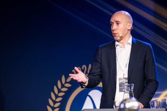 Simon Åström, SEF