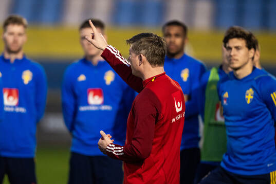 Head coach Jon Dahl Tomasson of the Swedish men's national