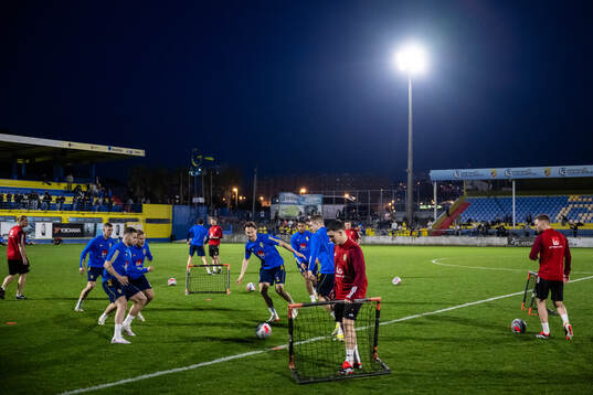 Hjalmar Ekdal with team mates of the Swedish men's national