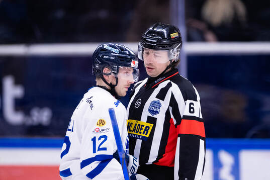 Karlskogas Gustaf Thorell i samtal med domare