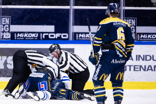 Södertäljes Miikka Pitkänen och Karlskogas Gustaf