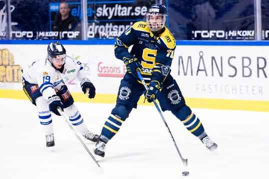 Karlskogas Andre Edvardsen Simen och Södertäljes Dominic