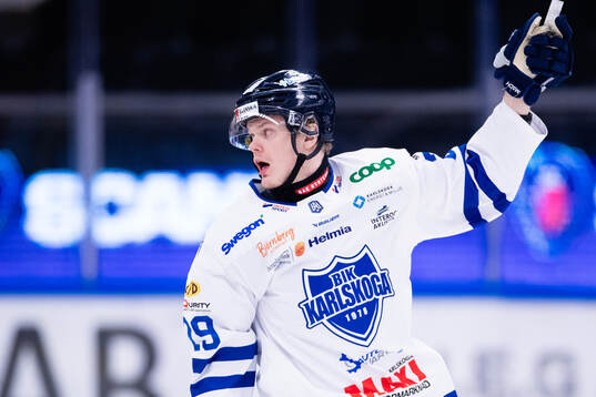 Karlskogas Albin Eriksson jublar