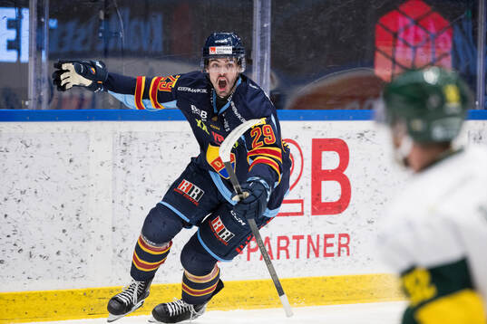 Djurgårdens Axel Andersson jublar