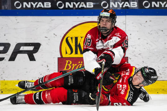 Örebros Melvin Fernström och Luleås Jesper Sellgren